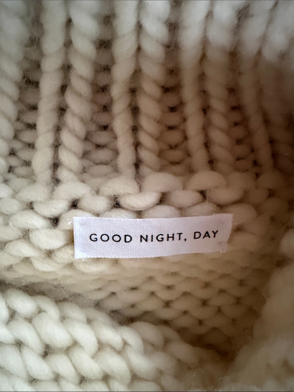 Good Night Day Nayes Polo Handknit Yarn Sweater - Picture 11 of 11